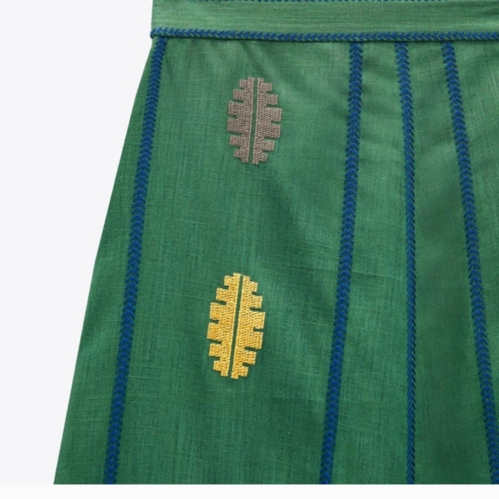 Zara Green Midi Skirt with Multicolor Leaf Motifs - Picture 4 of 8